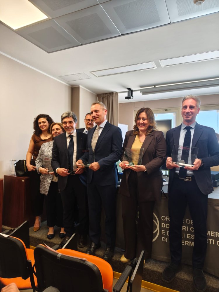 L’esperienza incontra il futuro: emozione e senso di appartenenza all'ODCEC di Palermo